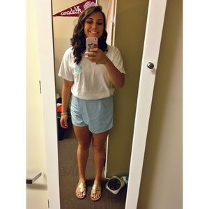 BABY BLUE SCALLOP FRONT SKORT SIZE M ESLEY